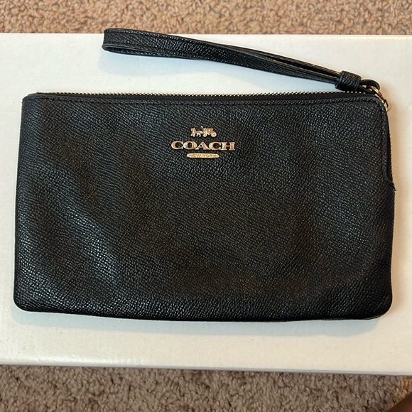 Coach black clutch / wristlet purse - Picture 1 of 3